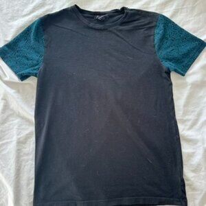 Forever 21 Casual Tee with Green Details (M)
